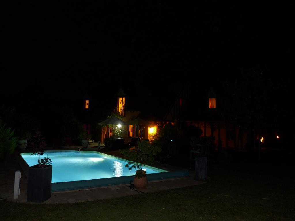 Chambres d'Hôtes La Bréachère Yvre-l'Eveque Exterior foto
