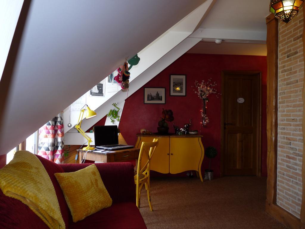 Chambres d'Hôtes La Bréachère Yvre-l'Eveque Exterior foto
